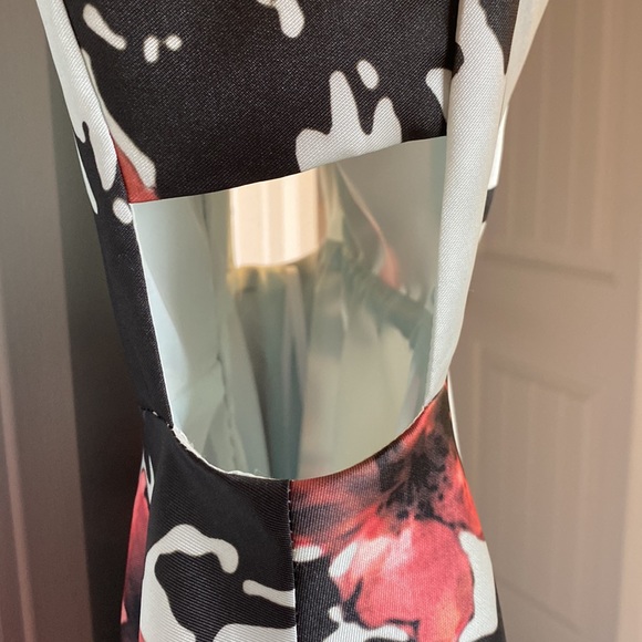 GORGEOUS BALL GOWN 2 Petite - Picture 4 of 7